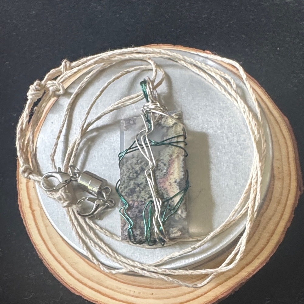 Handcrafted Moss Agate Rectangle Stone Pendant Ne… - image 2